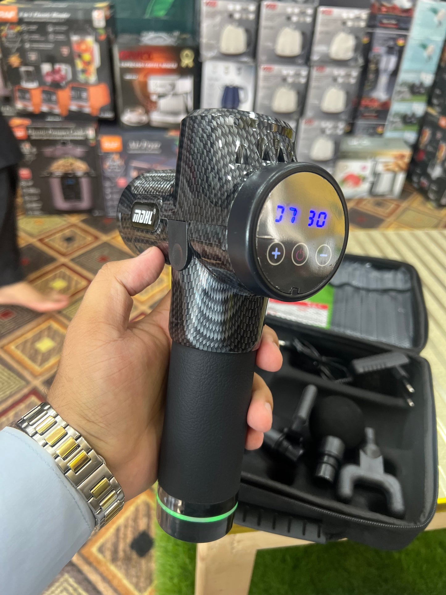 MDHL Rechargable gun massager. 6 Attachment. 30 speed lavel . Big battery