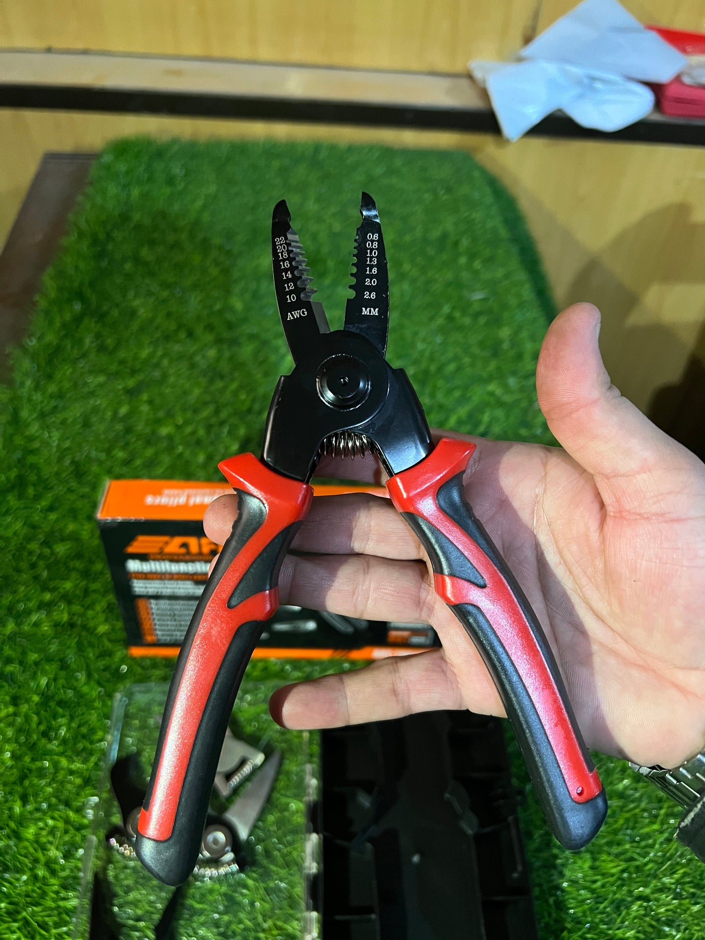 5 In 1 Multifunctional Plier Tool Set, Interchangeable Plier, Wire Cutter, Stripper, Crimping Pliers