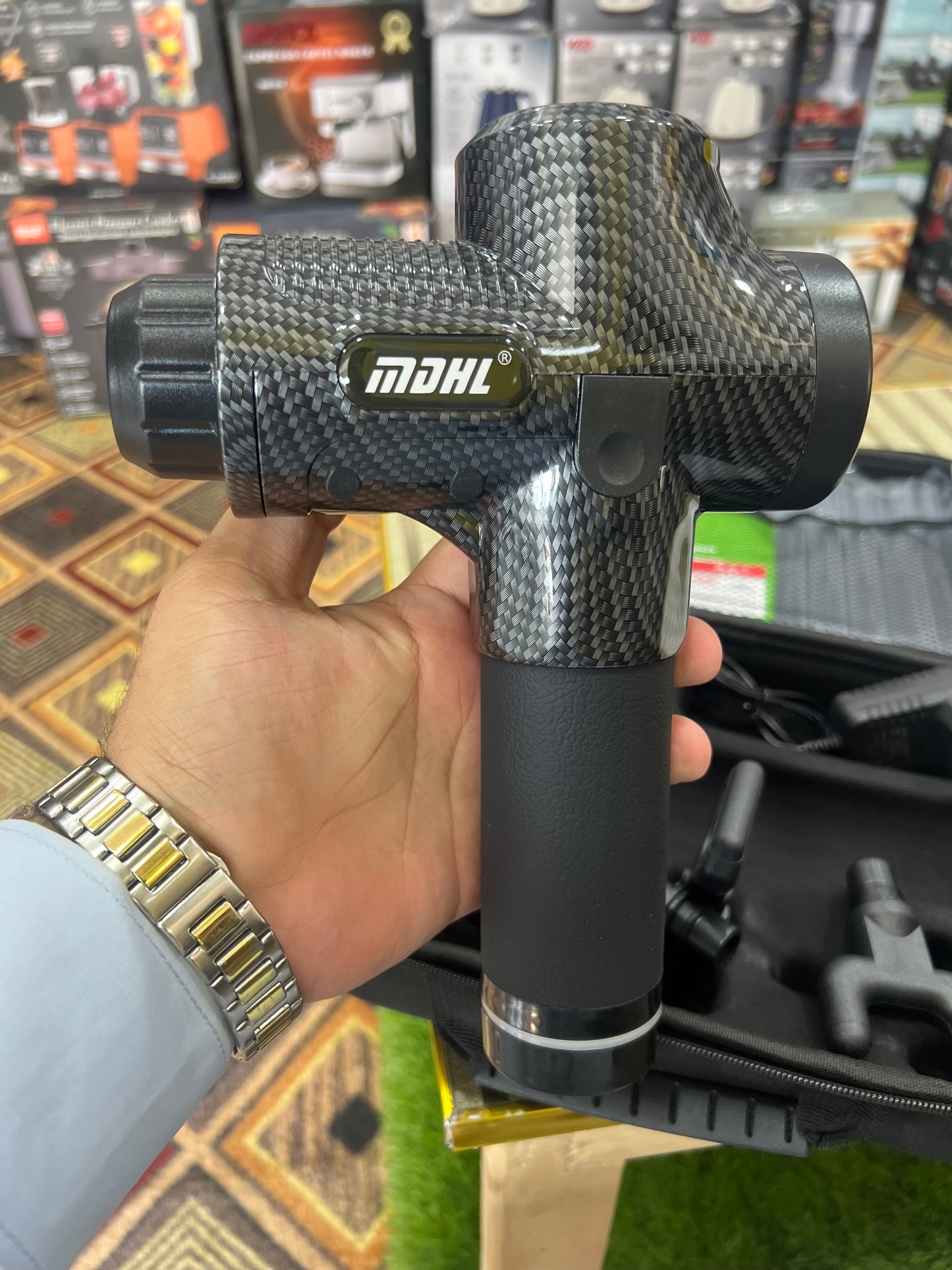 MDHL Rechargable gun massager. 6 Attachment. 30 speed lavel . Big battery