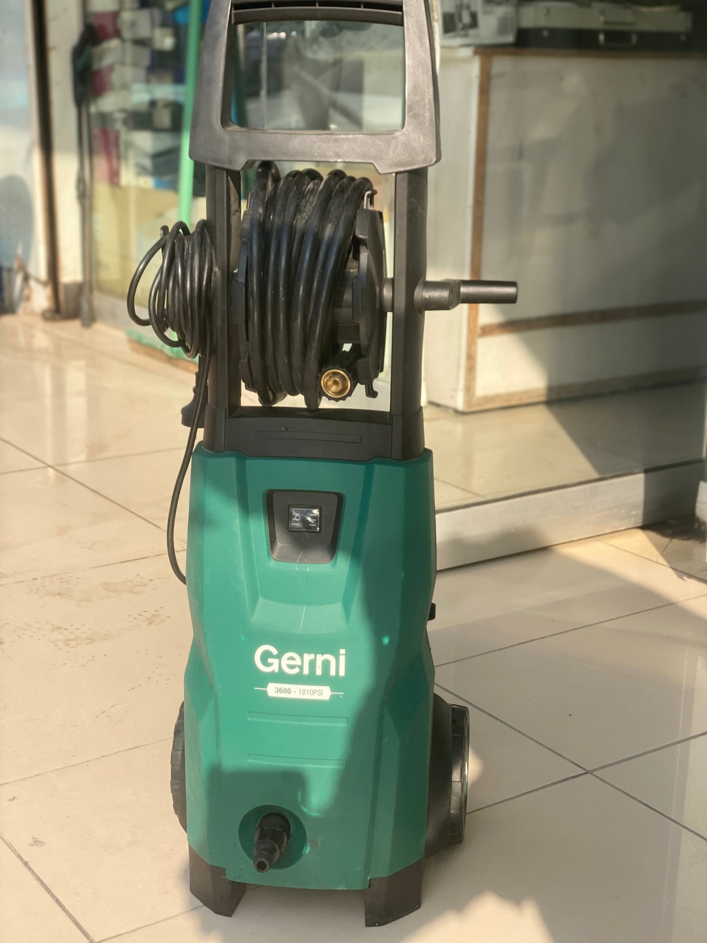 GERNI 3300 1810PSI HIGH PRESSURE WASHER