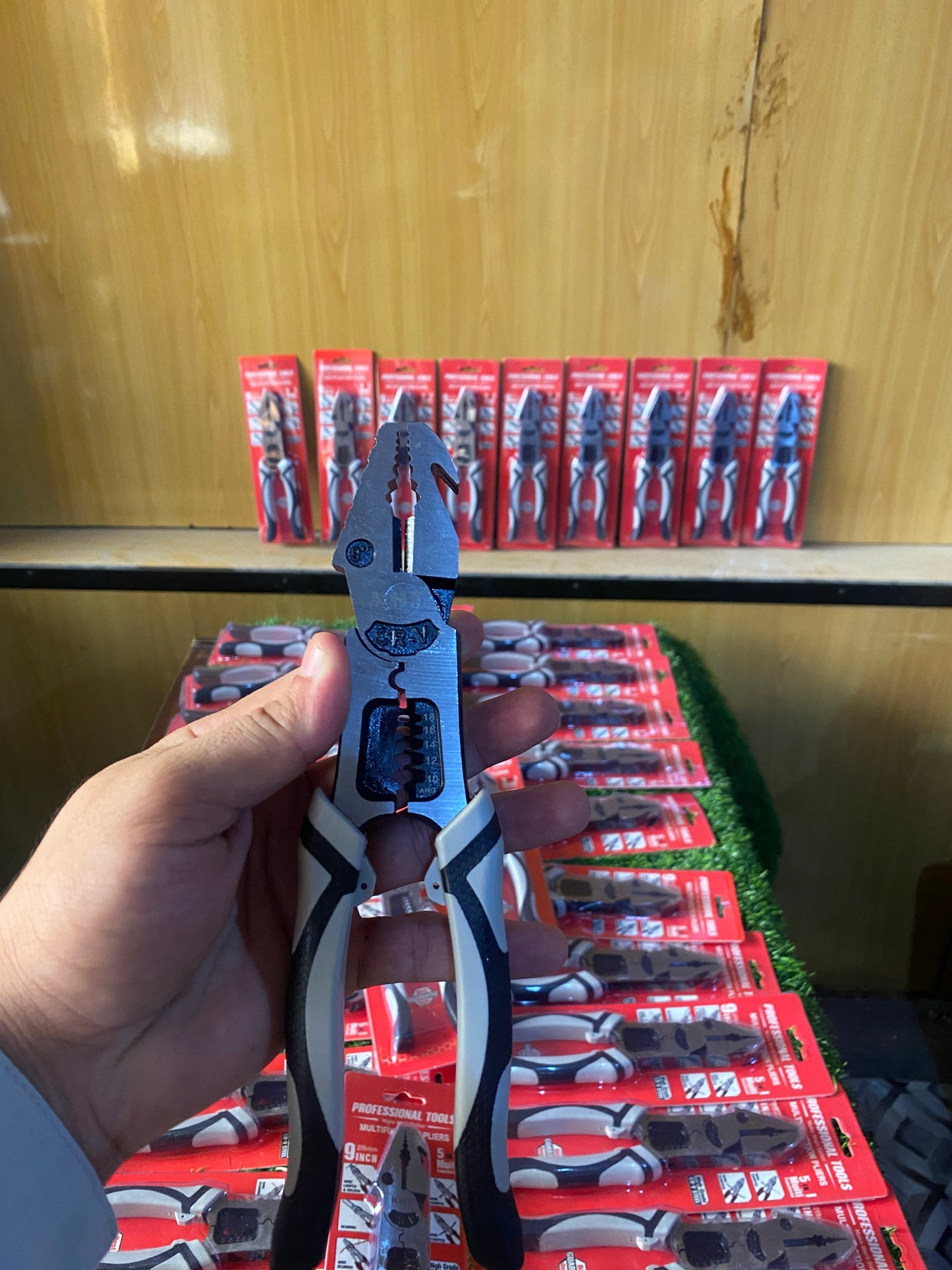 7 In 1 Multipurpose Lineman Plier With Gripping, Wrench, Cutter, Crimping & Wire Stripper Fuction