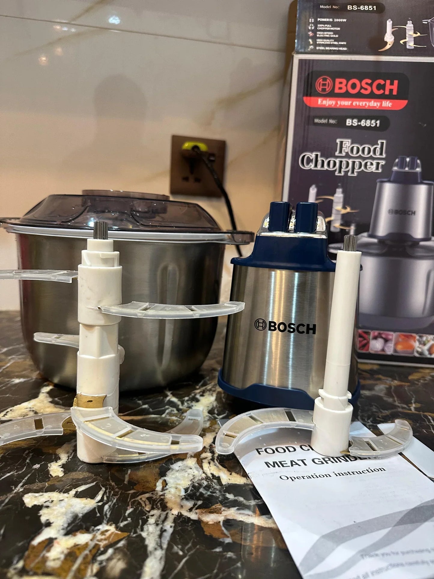 Lot Imported 5L BOSCH brand Meat and Vegetable Chopper LOT IMPORTED 5L BOSCH BRAND MEAT AND VEGETABLE CHOPPER