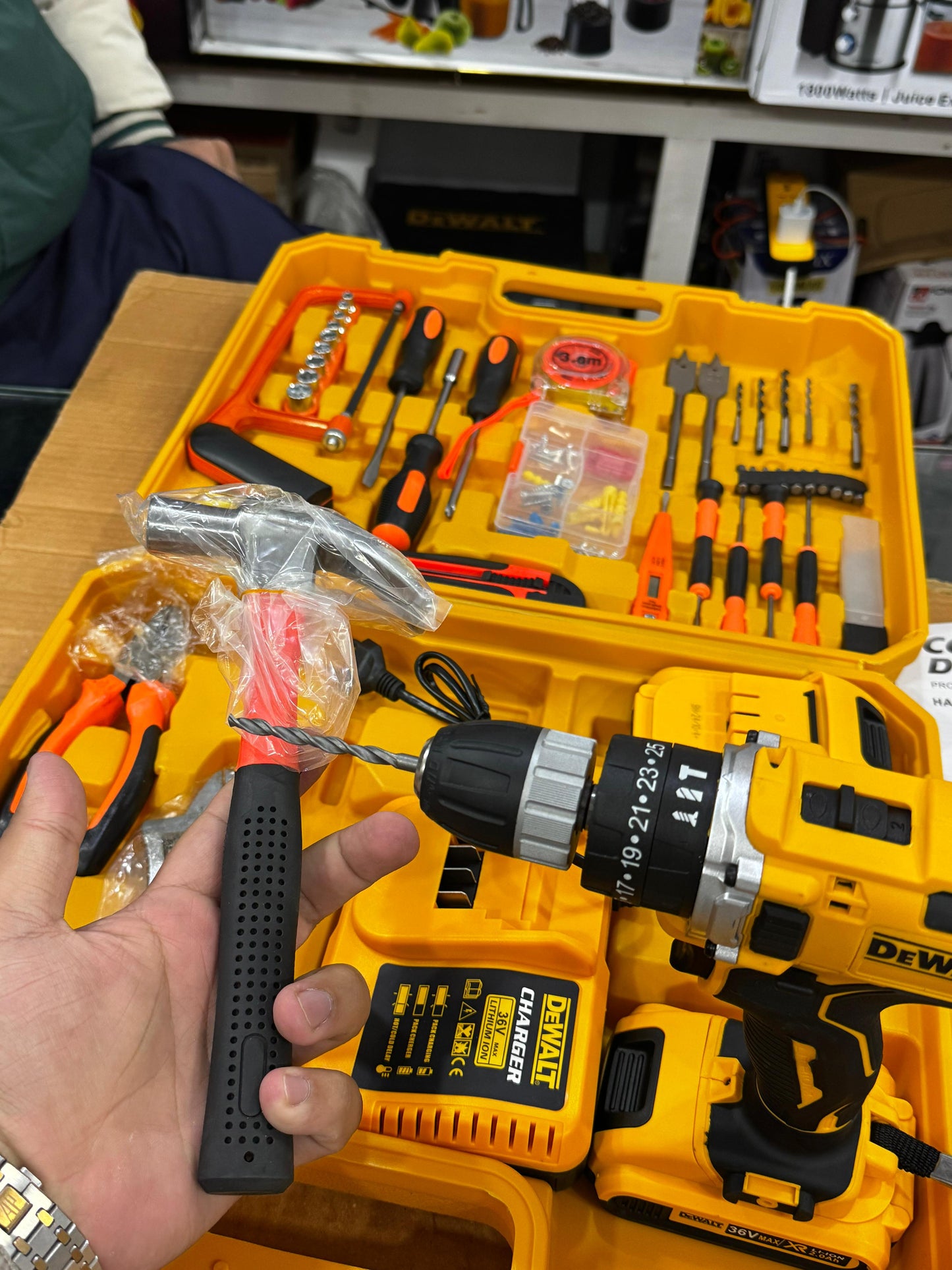 117 Pcs 36V Commercial Drill Tool Box